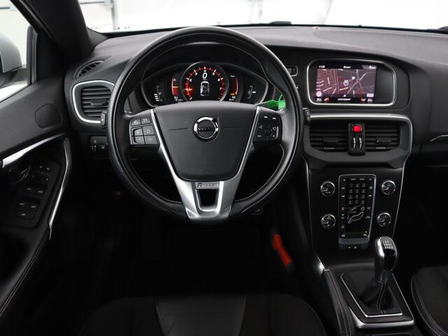 Volvo V40 2.0 T4 Business Sport | Stoelverwarming | Leder/Alcantara | Full LED | Navigatie | Climate control | Climate control | Parkeerhulp | R-Design