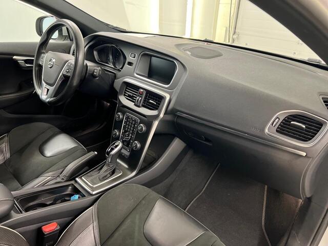Volvo V40 1.5 T3 Polar+ Sport | DAB | Keyless entry | Harman/Kardon | Standkachel | Parkeercamera | Panoramadak | Volvo on Call | Stoelverwarming |
