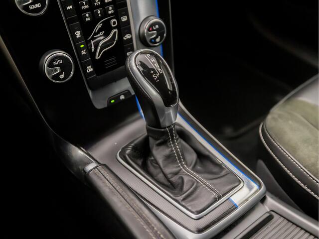 Volvo V40 2.0 D2 R-Design Automaat (NAVIGATIE, VIRTUAL COCKPIT, CLIMATE, LEDER/ALCANTARA, STOELVERWARMING, SPORTSTOELEN, GETINT GLAS, CRUISE, PARKEERSENSOREN, NIEUWE APK, NIEUWSTAAT)