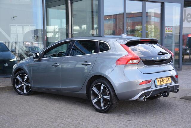Volvo V40 2.0 D3 Polar+ Sport R Design | Panodak | NAP | 2de eigenaar | Trekhaak