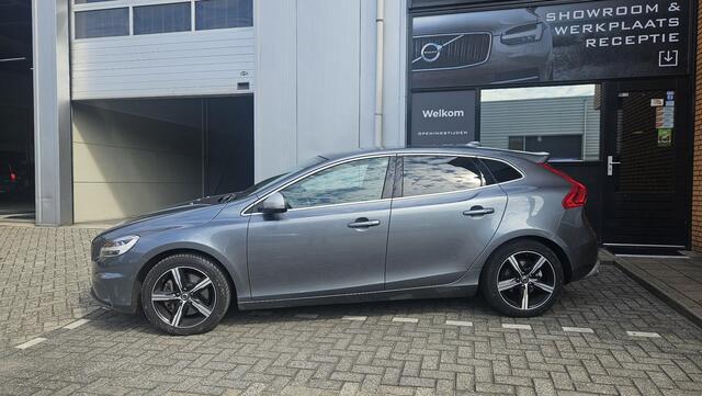 Volvo V40 1.5 T3 R-Design