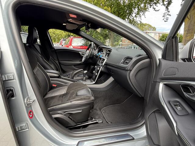 Volvo V40 2.0 T3 R-Design standkachel Stoelverwarming