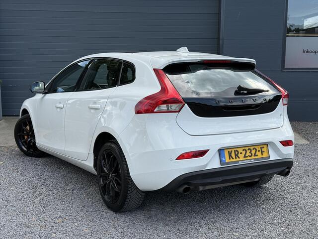 Volvo V40 1.5 T3 Nordic+ 2e Eigenaar,Pano,Camera,Automaat,Navi,Stoelverwarming,153pk,Leder,Pdc,Elekt.Stoelen,Lm velgen,N.A.P,Nieuwe Apk bij Aflevering