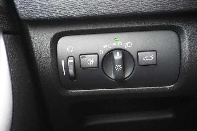 Volvo V40 T2 Nordic+ | Full Led | Standkachel | Stoelverwarming | Verwarmbare voorruit | Styling Pack |