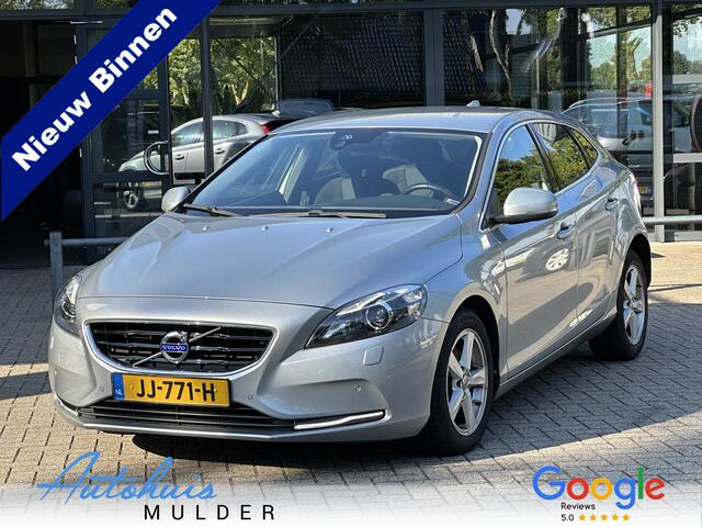 Volvo V40 2.0 T2 Momentum Xenon/Navigatie/Stoelverwarming/PDC