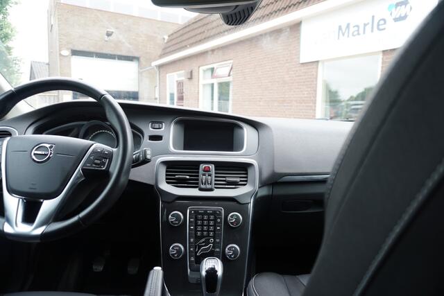 Volvo V40 2.0 D2 Nordic+ STANDKACHEL NAVI STOELVERWARMING