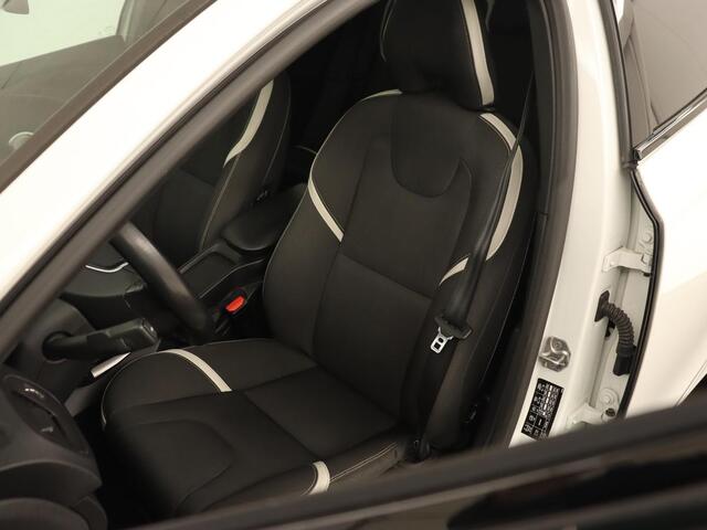 Volvo V40 1.5 T3 Dynamic Edition