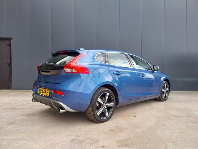 Volvo V40 2.0 T4 191 PK Business Sport R Design ALCANTARA LED NAVI CRUISE ECC