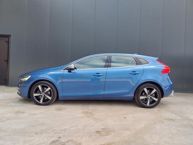 Volvo V40 2.0 T4 191 PK Business Sport R Design ALCANTARA LED NAVI CRUISE ECC