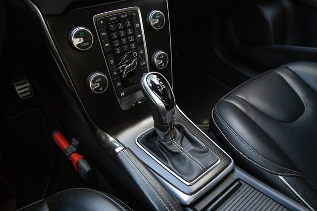 Volvo V40 2.0 T4 Business Sport Rdesign , Panoramadak, Trekhaak,