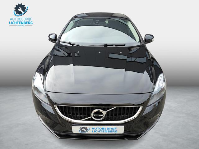 Volvo V40 2.0 T2 Momentum