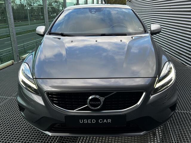 Volvo V40 1.5 T3 Polar+ Sport Automaat, Panorama dak, Harman-Kardon premium sound systeem, Verwarmde stoelen voor, Volvo On call.