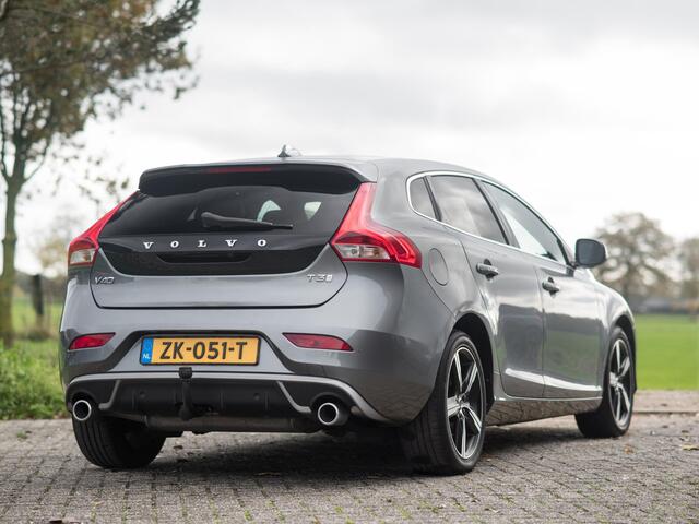 Volvo V40 1.5 T3 R-Design Pano H&K Keyless Cruise