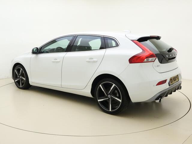 Volvo V40 D3 150pk Business Sport / Stoelverwarming / Nubuck bekleding / Navi /
