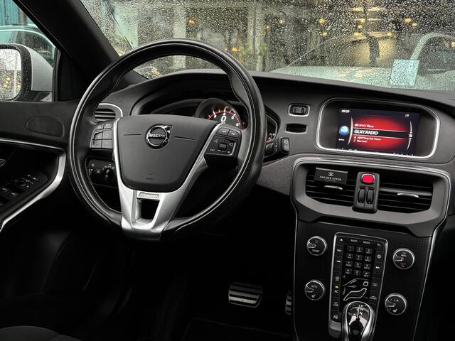 Volvo V40 1.5 T3 Polar+ Sport R Design | H/K | Camera