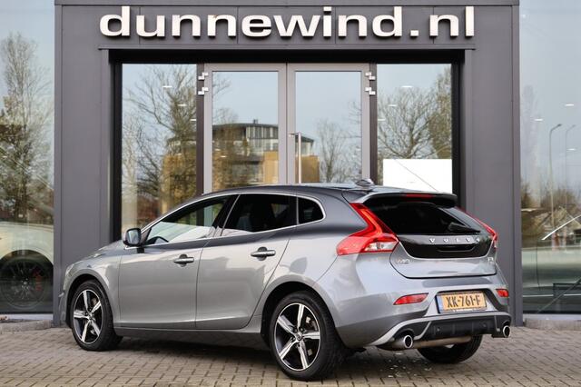 Volvo V40 1.5 T3 R-DESIGN LED*CAMERA*PANO*KEYLESS*HenK*DEALERONDERHOUDEN*