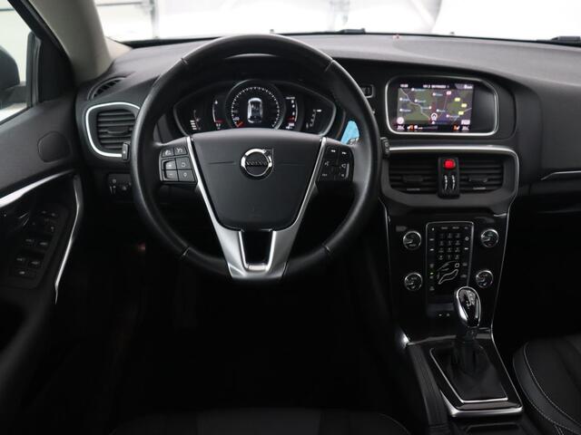 Volvo V40 1.5 T2 Polar+ | Automaat | Stoelverwarming | Full LED | Navigatie | Parkeerhulp | Climate control | Bluetooth | Cruise control