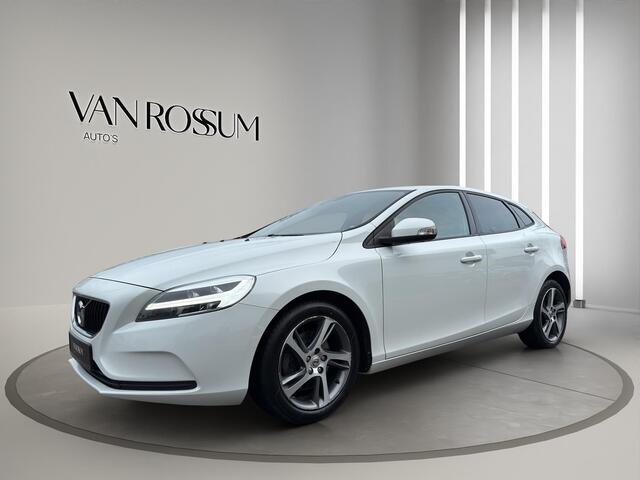 Volvo V40 2.0 T2 Kinetic | Camera + Sensoren | Navigatie | L.M.Velg | 17"Velg | Led koplampen |