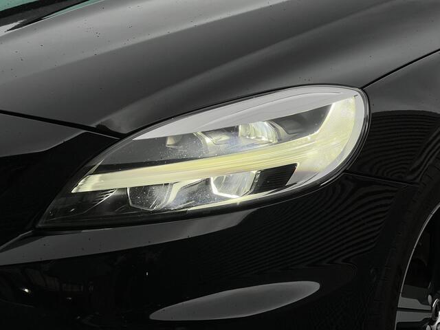 Volvo V40 2.0 T4 Business Sport Lederen bekleding, Full Led koplampen, Panorama dak, Parkeer camera, Parkeerverwarming