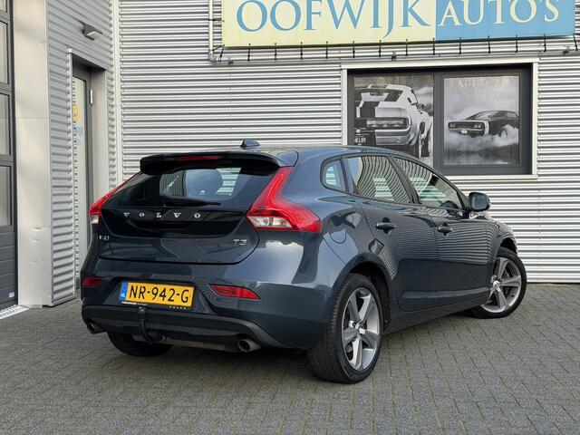 Volvo V40 2.0 T3 Momentum Clima Navi Led