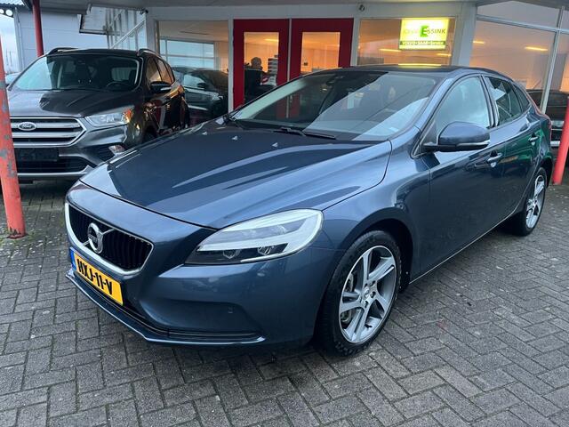 Volvo V40 5 122PK AUTOMAAT Momentum LED/Achteruirijcamera/winterpakket