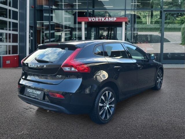 Volvo V40 2.0 KINETIC PDC/CRUISECONTROL/NAVI