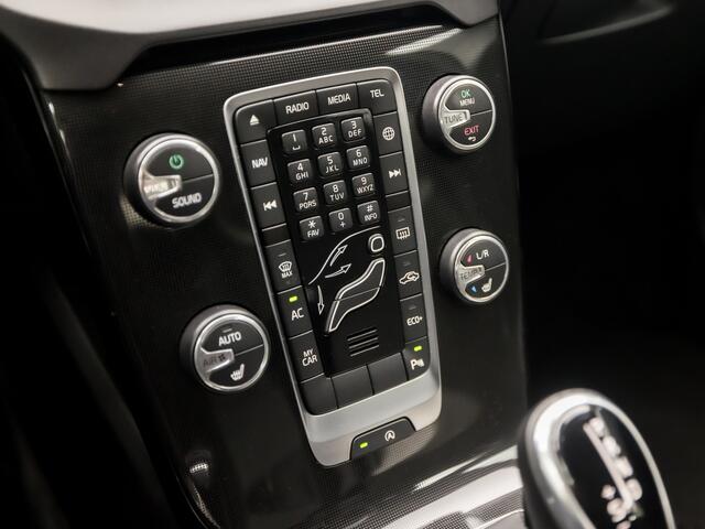 Volvo V40 1.5 T3 Dynamic Sport 153Pk Automaat (NAVIGATIE, CLIMATE, STOELVERWARMING, LED KOPLAMPEN, SPORTSTOELEN, PARKEERSENSOREN, CRUISE, NIEUWSTAAT)