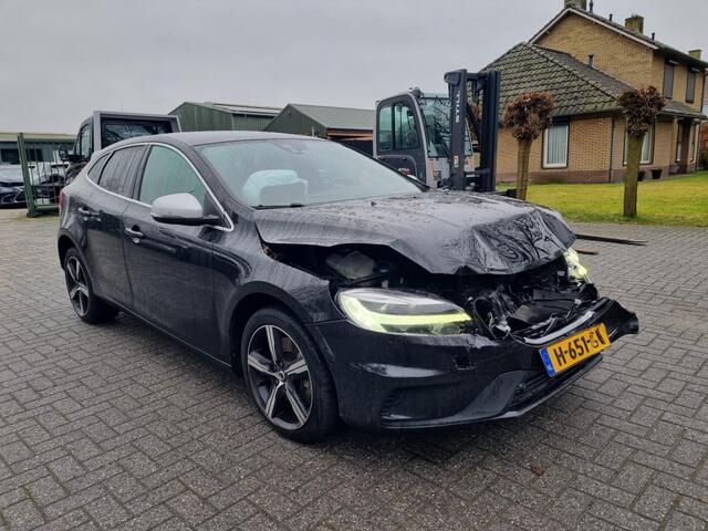 Volvo V40 T3 Aut. Rdesign Pano