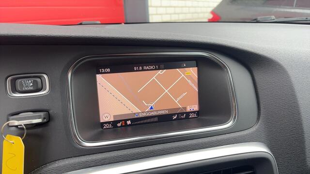 Volvo V40 1.5 T3 Nordic+ AUTOMAAT / TREKHAAK / FULL LED / STANDKACHEL / STOELVERW / NAVI / CLIMA / PDC / BLUETOOTH / CRUISE / NL-AUTO