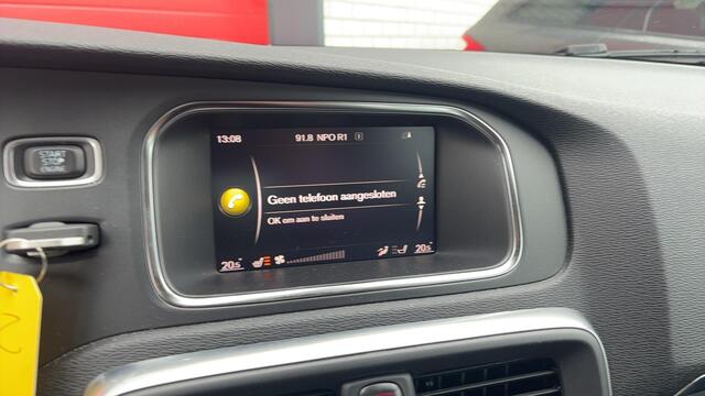 Volvo V40 1.5 T3 Nordic+ AUTOMAAT / TREKHAAK / FULL LED / STANDKACHEL / STOELVERW / NAVI / CLIMA / PDC / BLUETOOTH / CRUISE / NL-AUTO