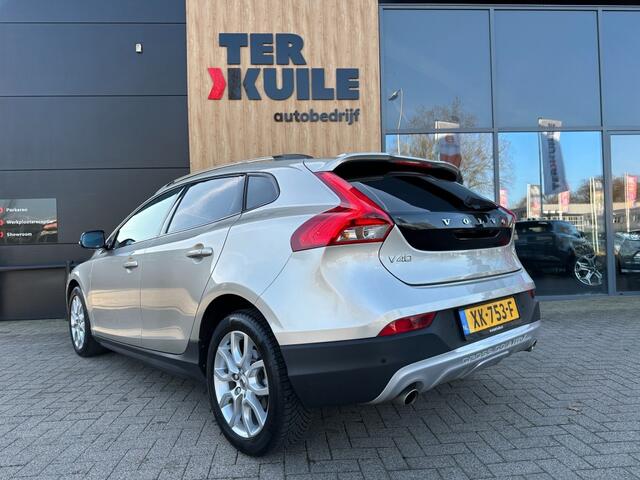 Volvo V40 Cross Country 1.5 T3 Polar+ Luxury / Trekhaak / CarPlay