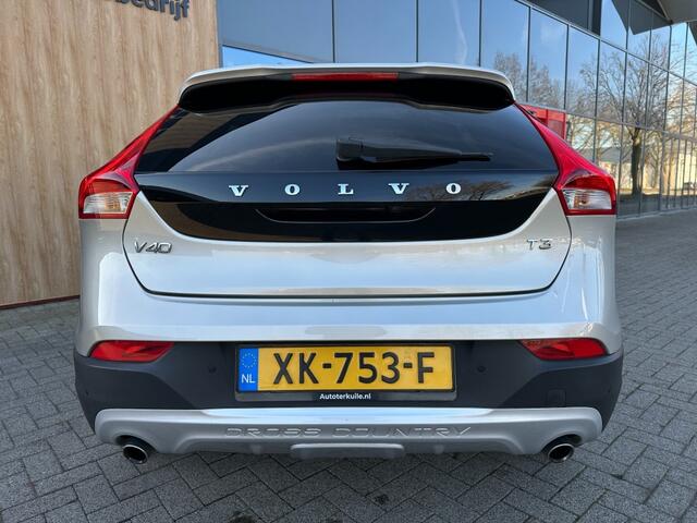 Volvo V40 Cross Country 1.5 T3 Polar+ Luxury / Trekhaak / CarPlay