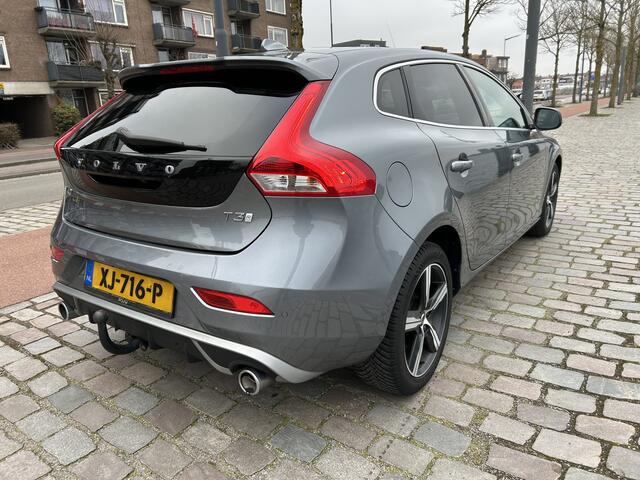 Volvo V40 1.5 T3 Polar+ Sport R design Panodak navi ecc