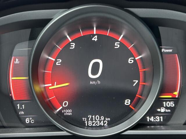 Volvo V40 1.5 T3 Polar+ Sport R design Panodak navi ecc