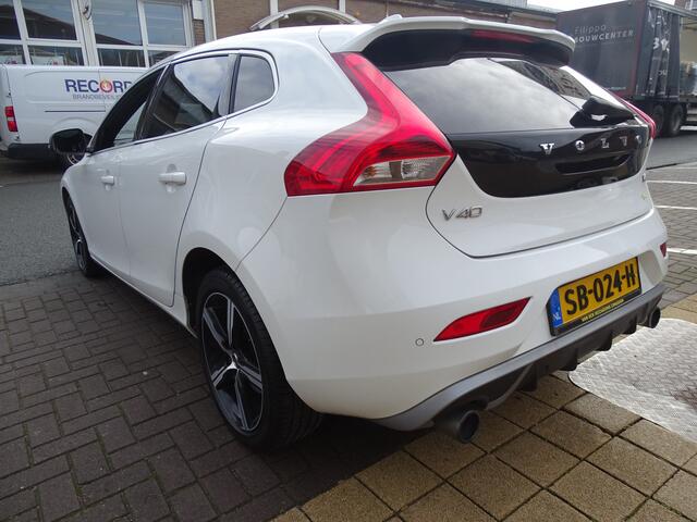 Volvo V40 2.0 T4 Business Sport