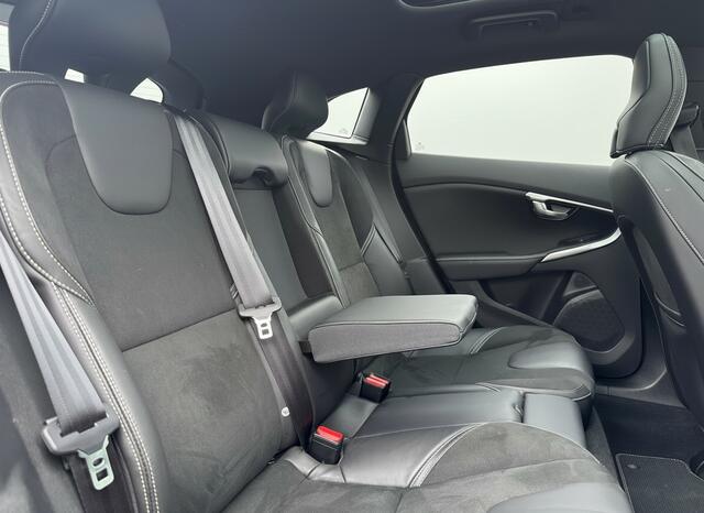 Volvo V40 1.5 T3 Kinetic 153pk, Camera | Navi | Harman Kardon