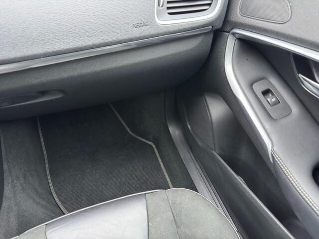 Volvo V40 1.5 T3 Kinetic 153pk, Camera | Navi | Harman Kardon