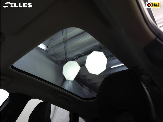 Volvo V40 2.0 D2 Momentum | Navigatie | Voorstoelen verwarmd | Verwarmde voorruit |