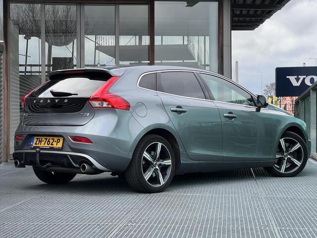 Volvo V40 1.5 T3 Polar+ Sport Automaat, R-design, Leder, Trekhaak met afneembare kogel, Panoramadak, Extra getint glas vanaf B-stijl, Stoelverwarming, Elektrisch verstelbare bestuurdersstoel