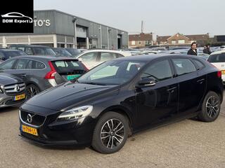 volvo-v40-2.0-d2-momentum