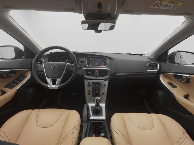 Volvo V40 2.0 D2 Nordic+ | CAMERA | STOELVERW. | KEYLESS | LEDER