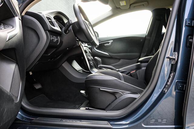 Volvo V40 1.5 T2 Polar+ AUTOMAAT / CRUISE. / LED