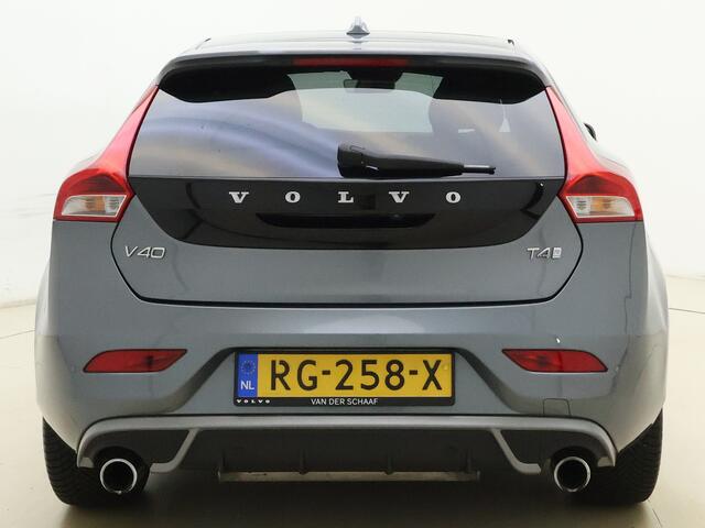 Volvo V40 2.0 T4 190pk Business Sport / Panorama dak / Lederen bekleding / On call / Stoelverwarming / Camera /