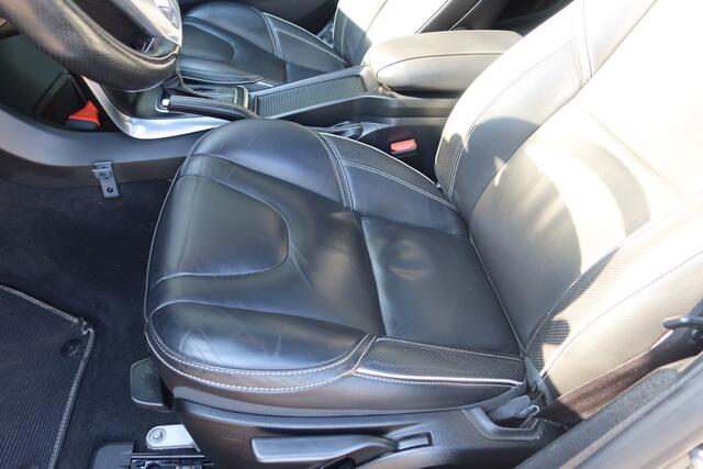 Volvo V40 1.5 T3 Polar+ Sport R-DESIGN I GEARTRONIC I PANORAMA I LEER I CAMERA