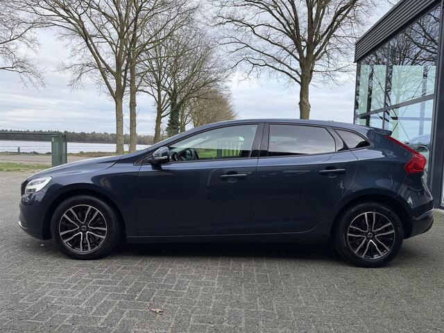 Volvo V40 1.5 T2 Kinetic Cruise Navigatie Xenon Trekhaak Dealeronderhoud