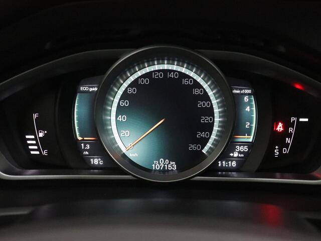 Volvo V40 1.5 T2 Nordic+ | Navigatie | Trekhaak | Voorruitverwarming | LED!