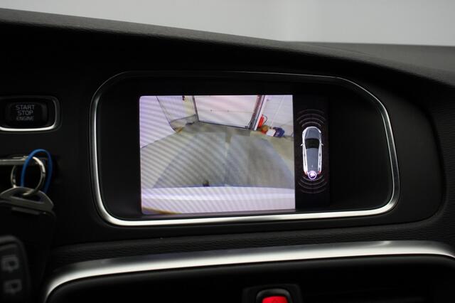 Volvo V40 1.5 T3 Polar+ Sport Automaat - Panorama, Camera, Half Leer, Stoelverw.