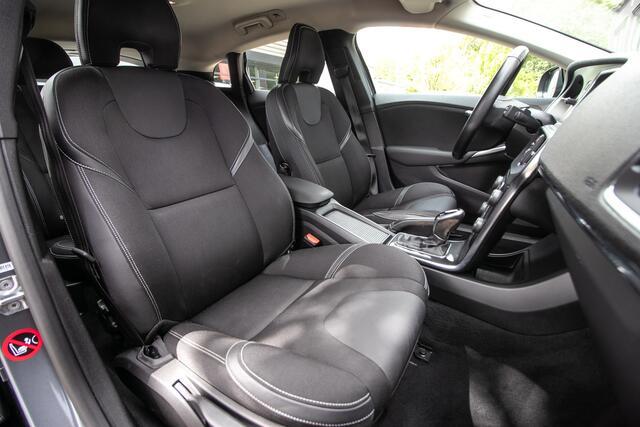 Volvo V40 1.5 T3 Nordic+ | All season banden