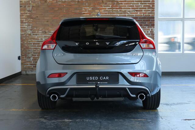 Volvo V40 T3 Automaat Polar+ Sport | Panoramadak | Achteruitrijcamera | Navigatie | Stoelverwarming | Standkachel | Trekhaak