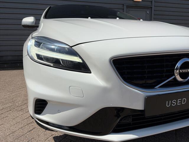 Volvo V40 1.5 T3 Polar+ Sport / Audio Harman Kardon / Panorama dak / 17" Velgen /